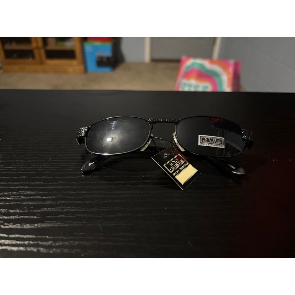 NYS Collection Black Oval Sunglasses Greek Key Temple Max UV Protection CT482B